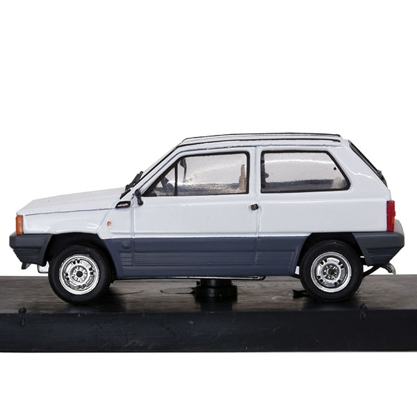 1/43 FIAT Panda 45 Miniature Model (White)