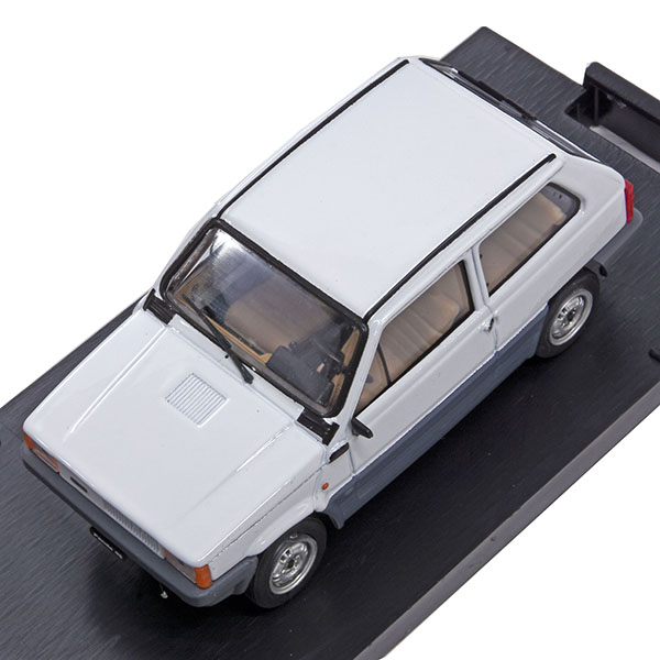 1/43 FIAT Panda 45 Miniature Model (White)