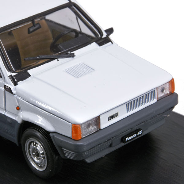 1/43 FIAT Panda 45 Miniature Model (White)