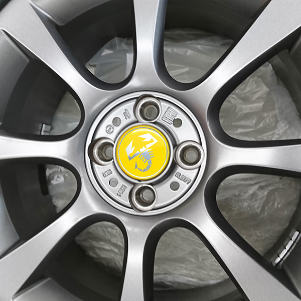 ABARTH 500 Wheel Center Cap (Scorpione/Yellow) 