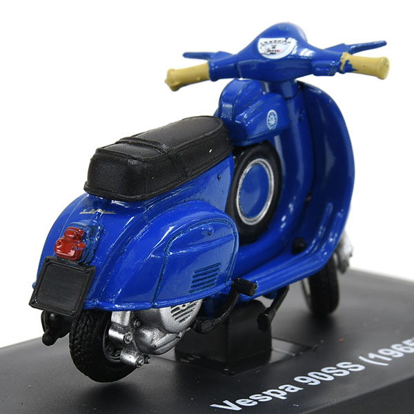 1/32 Vespa 90SS 1965 Miniature Model