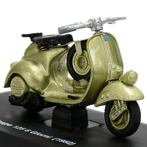 1/32 Vespa 125 6 giorni 1952 Miniature Model