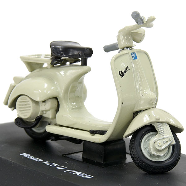 1/32 Vespa 125 U 1953 Miniature Model