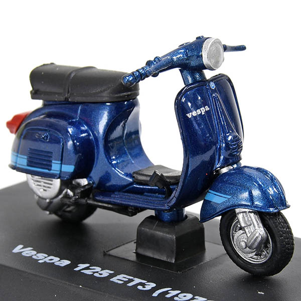 1/32 Vespa 125 ET3 1976 Miniature Model