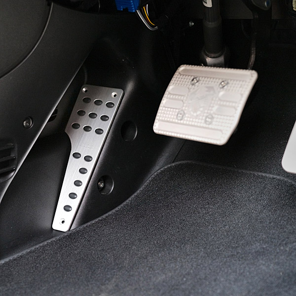 FIAT 500 Footrest(RHD/dualogic)