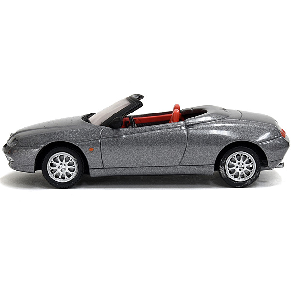 1/43 Alfa Romeo Spider Miniature Model(Metalic Gray)