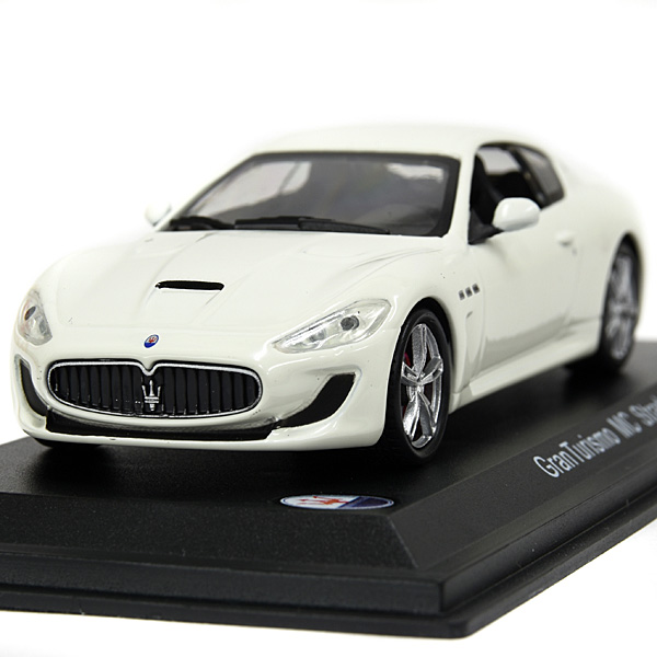 1/43 MASERATI GranTurismo MC Stradale Miniature Model