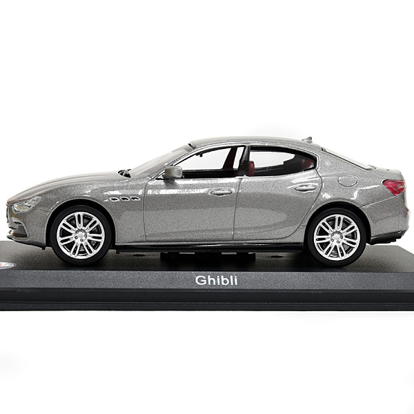 1/43 MASERATI Ghibli Miniature Model(Gray)