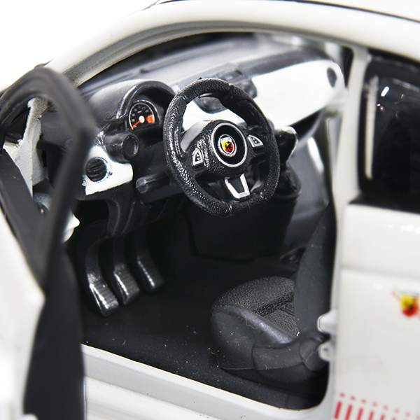 1/24 ABARTH500ABARTH esseesseߥ˥奢ǥ