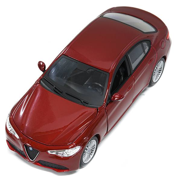 1/24 Alfa Romeo GIULIA Miniature Model(Red Metalic)