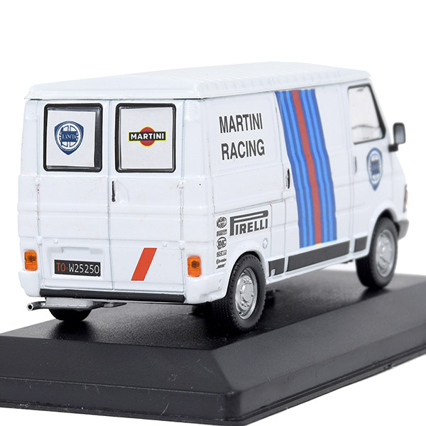 1/43 FIAT 242E LANCIA-MARTINI Transporter Miniature Model