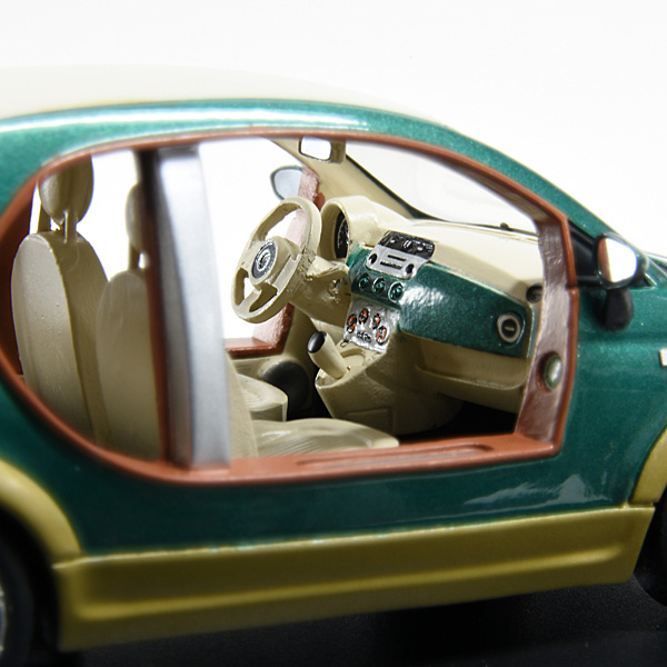 1/43 FIAT 500 Castagna EV Miniature Model