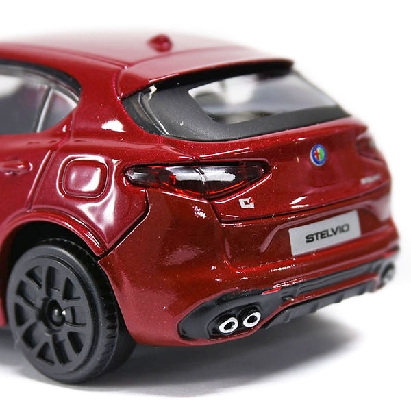 1/43 Alfa Romeo Stelvio Quadrifoglio Miniature Model (Red)