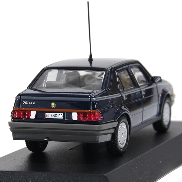 1/43 Alfa Romeo 75 1.6 IEߥ˥奢ǥ