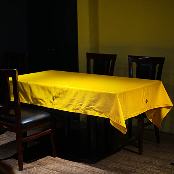 Ristrante Cavallino Table cloth