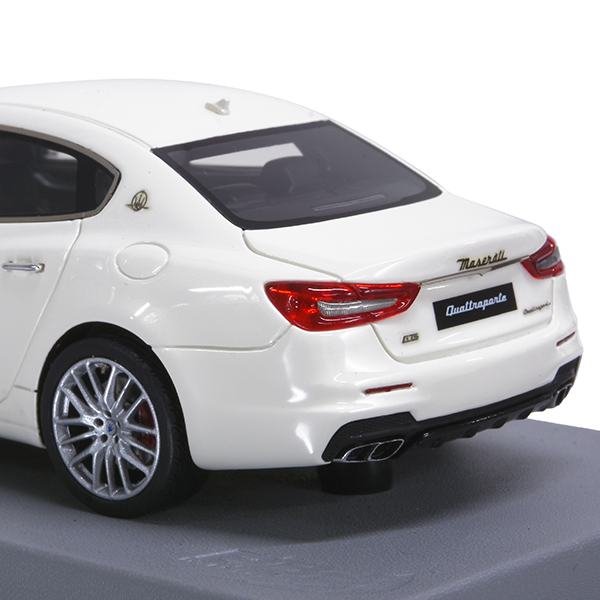 1/43 MASERATIQuattroporte Gransport 2017ߥ˥奢ǥ Bianco Alpi By BBR