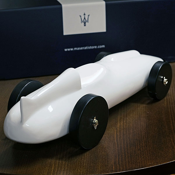 1/8 MASERATI Official M58 Silhouette model object (white)