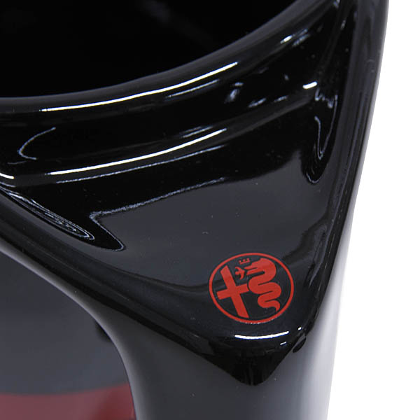 Alfa Romeo Official Emblem Mag (Black)