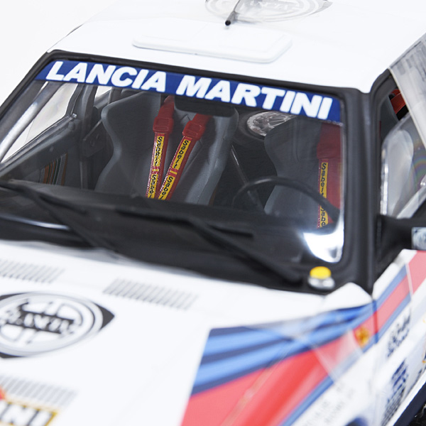 1/18 LANCIA Delta HF Integrale 8V 1988 Rally Argentina Miniature Model