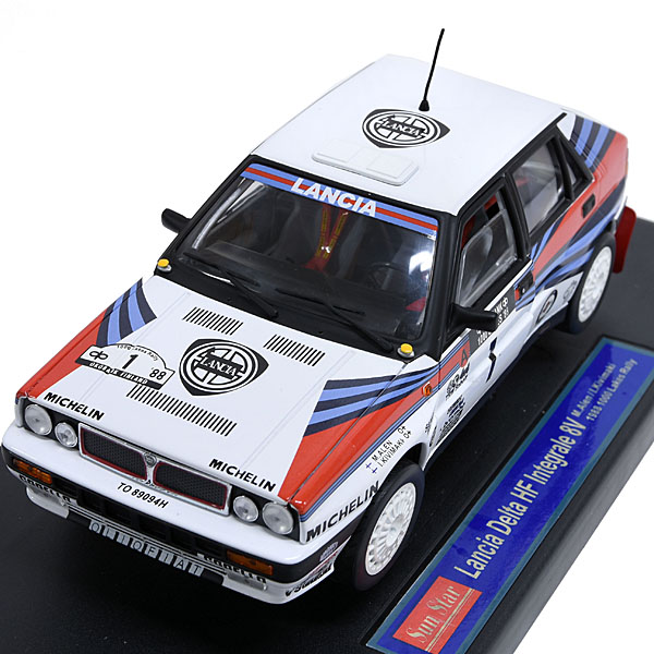 1/18 LANCIA Delta HF Integrale 8V 1000 Lakes Rally 1988 No.1 Miniature Models