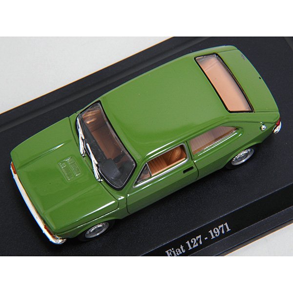 1/43 FIAT Story Collection No.4 127  1971 Miniature Model